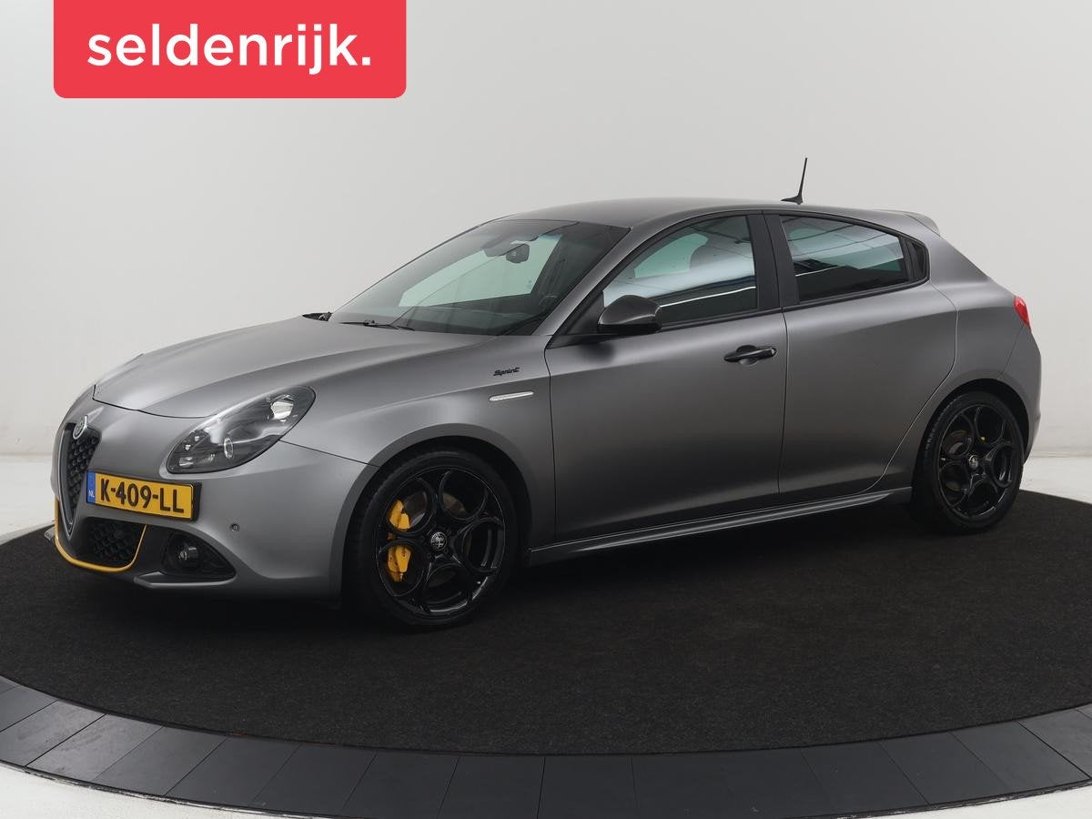 Alfa Romeo Giulietta 1.4 Turbo Sport | Gele accenten | Carpl, Voorwielaandrijving, Gebruikt, 4 cilinders, Alcantara