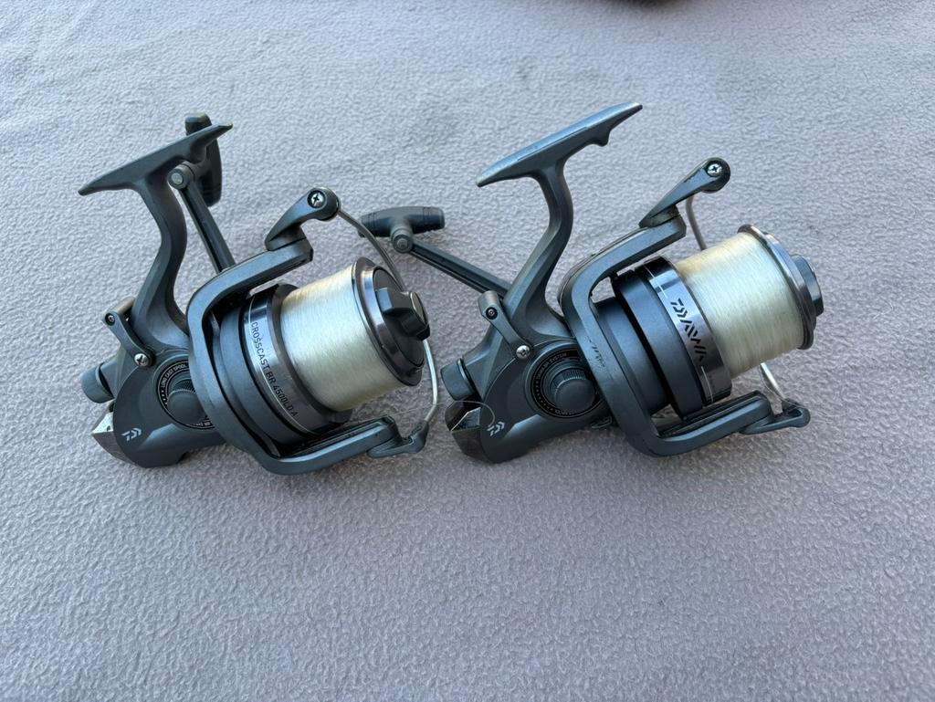2 x daiwa crosscast br 4500 lda big pit baitrunner molens, Ophalen of Verzenden, Gebruikt, Molen