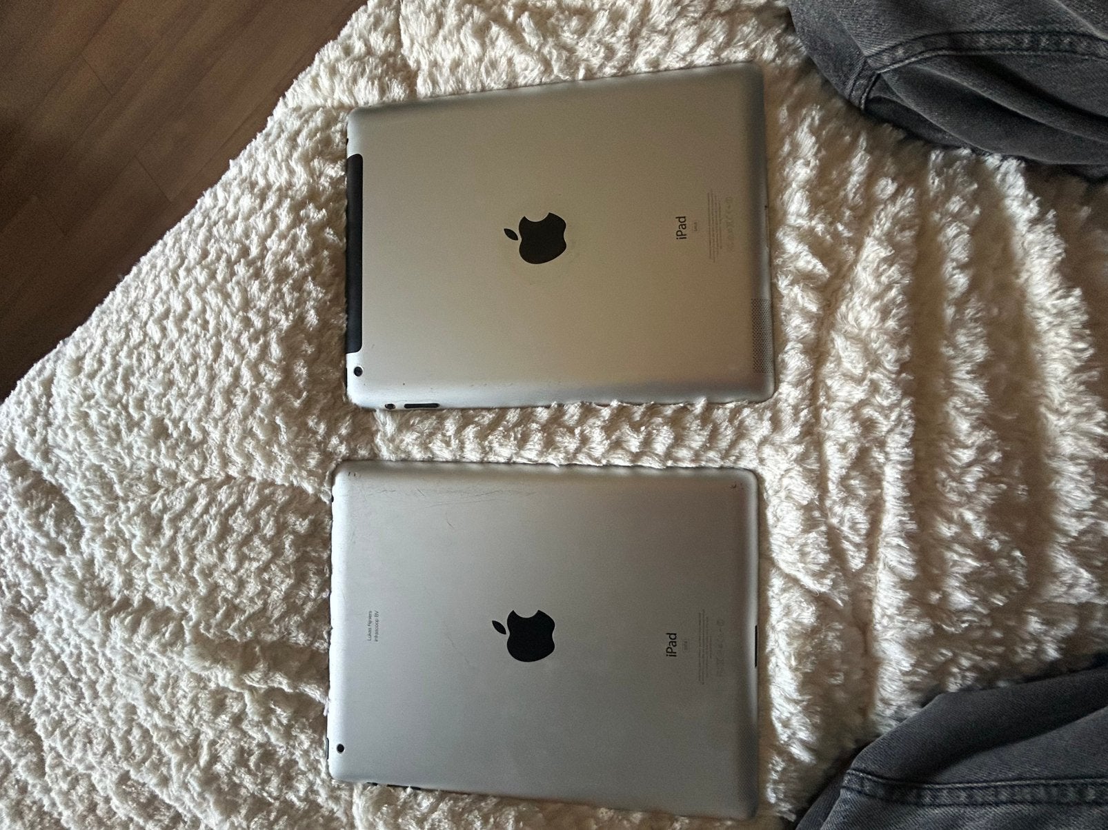 Ipad 2 en ipad 3, Computers en Software, Apple iPads, 10 inch, Overige modellen, Ophalen of Verzenden, Zo goed als nieuw