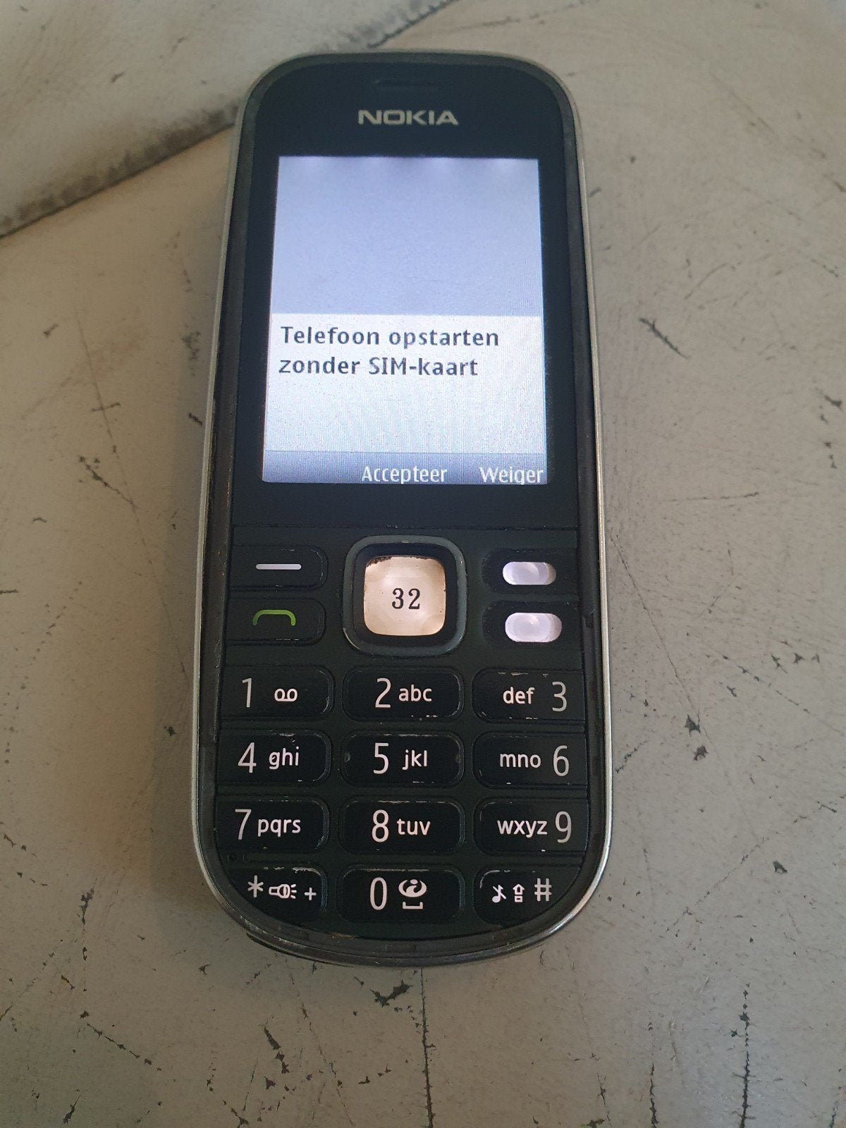 Nokia 3720c - Klassieke telefoon, goede staat, Telecommunicatie, Mobiele telefoons | Nokia, Ophalen, Gebruikt, Zwart, Fysiek toetsenbord