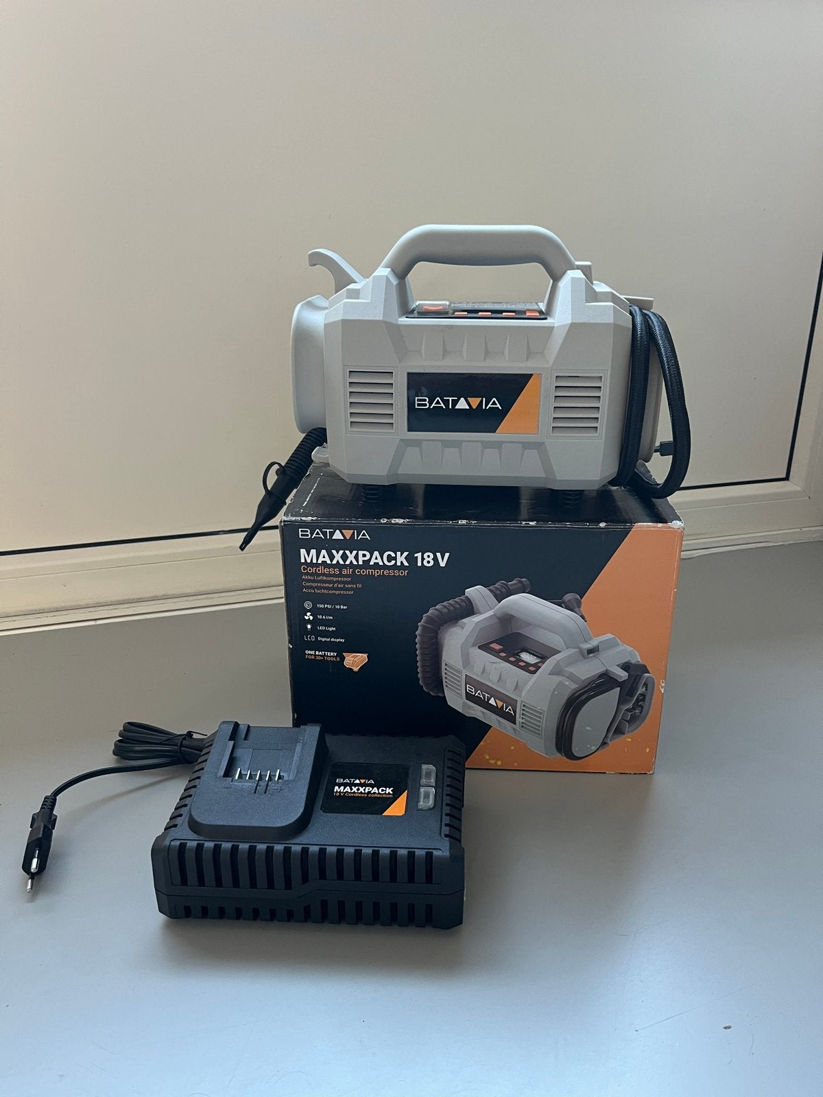Batavia MAXXPACK 18V Accu Compressor - Zo goed als nieuw, Doe-het-zelf en Verbouw, Compressors, Ophalen, 10 bar of meer, Zo goed als nieuw