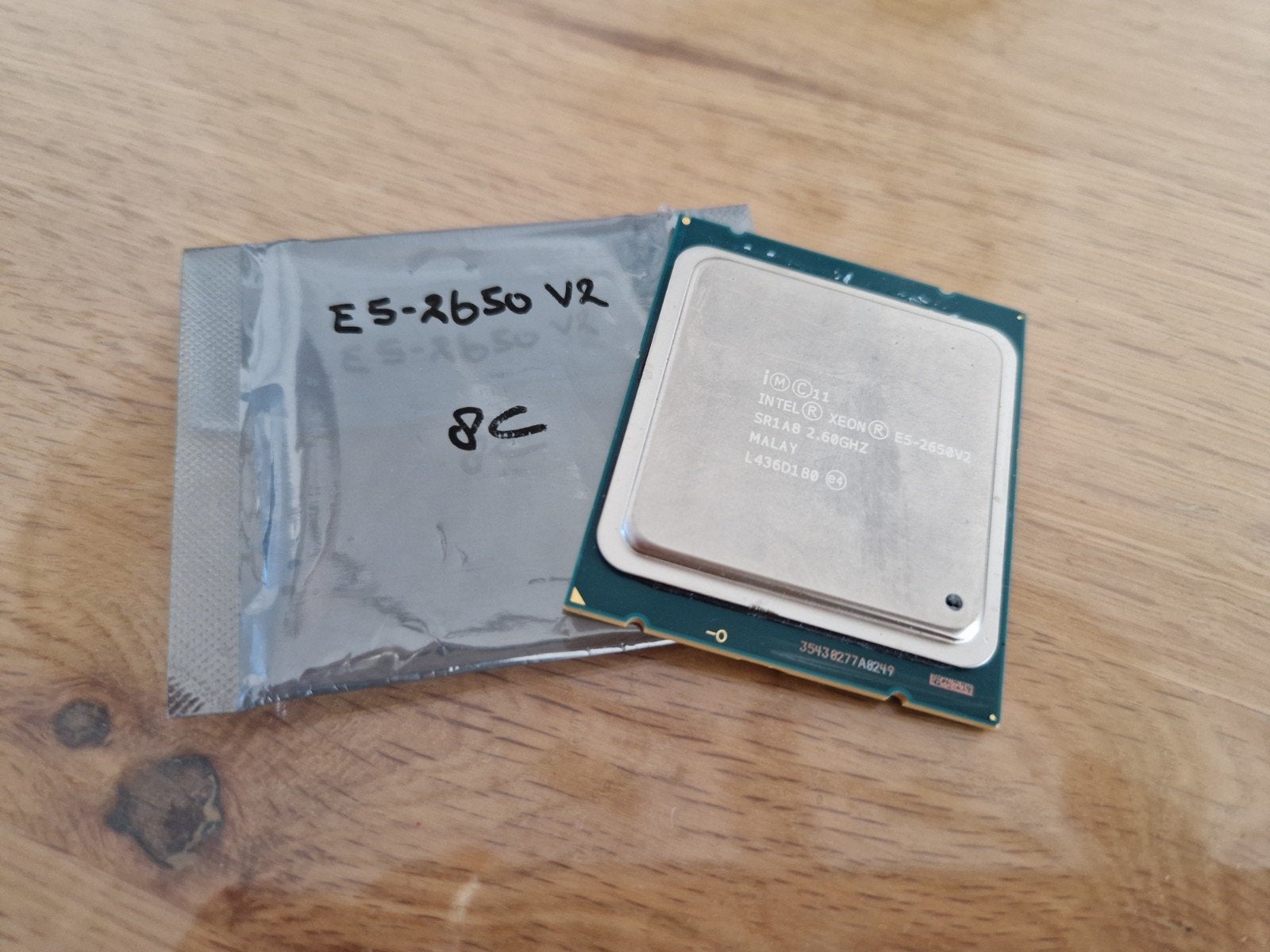 Intel Xeon E5-2650v2 CPU met 2x 4GB DDR3 RAM, Computers en Software, Processors, Gebruikt, LGA 2011, Ophalen of Verzenden, 3 tot 4 Ghz