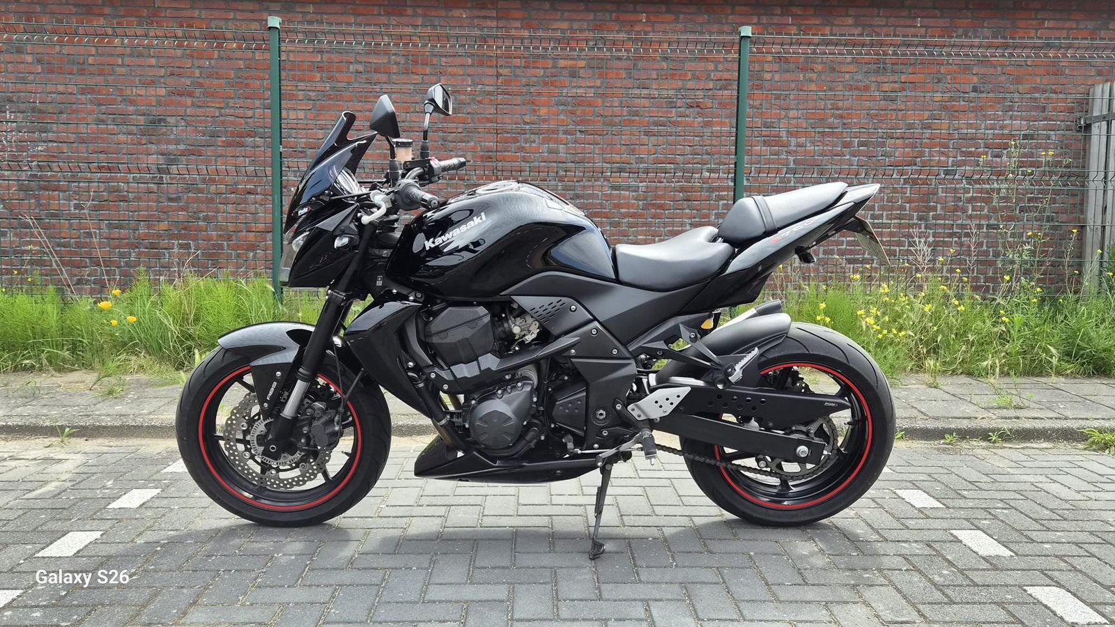 Kawasaki Z750 Full Black Edition | 2008 | 41.665 km | en ABS, Motoren, Particulier, Naked bike