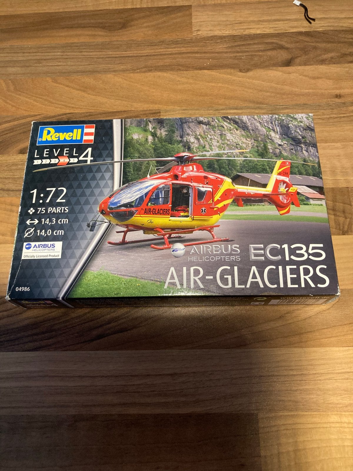 Revell Airbus EC135 Air-Glaciers Reddingshelikopter 1:72, 1:72 tot 1:144, Nieuw, Ophalen of Verzenden, Revell