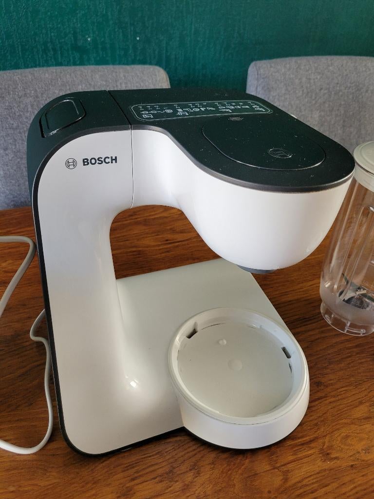 Bosch keukenmachine MUM50123, Witgoed en Apparatuur, Keukenmixers, Ophalen, 4 liter of meer, Gebruikt, 3 snelheden of meer