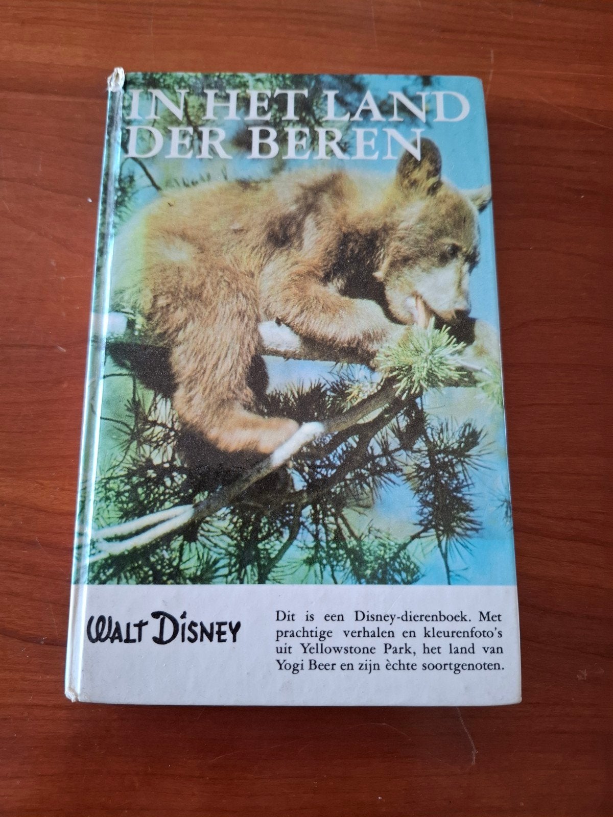 In het Land der Beren - Walt Disney dierenboek, Ophalen of Verzenden, Gelezen, Overige diersoorten, Walt Disney