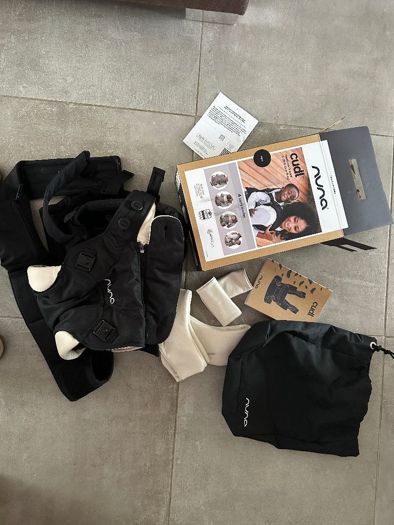 Complete draagzak van Nuna, Kinderen en Baby's, Overige merken, Buik of Rug, Ophalen of Verzenden, Zo goed als nieuw