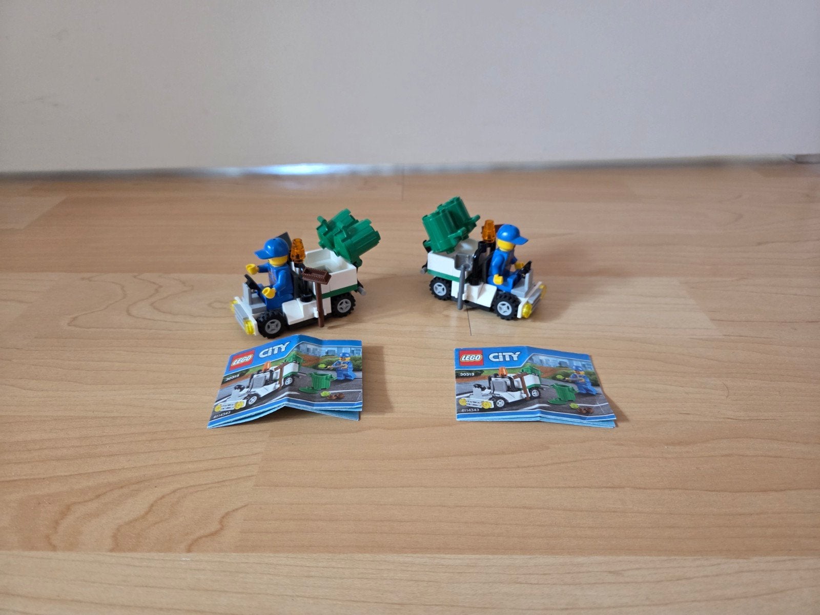 Lego City 30313 Straatveger (2x), City, Lego, Ophalen of Verzenden, Complete set
