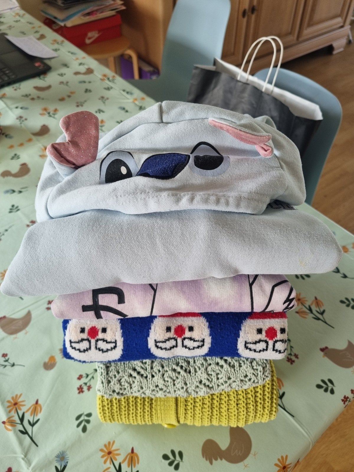 4 sweaters, 1 vest, Meisje, Trui of Vest, H&M, Ophalen of Verzenden