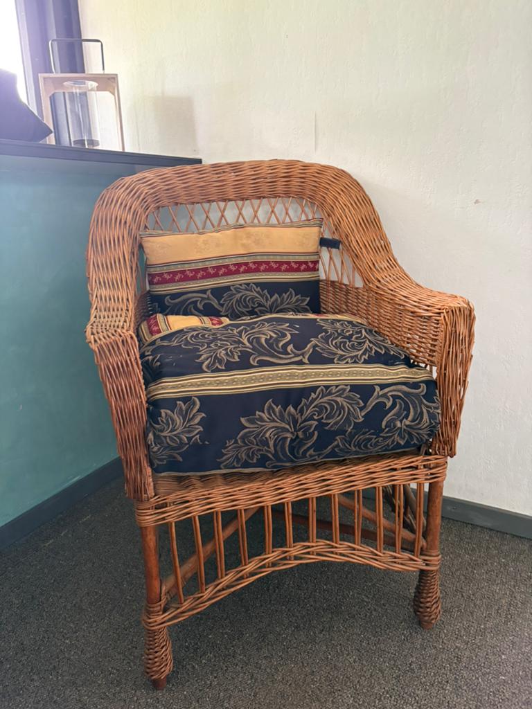Rotan stoel in goede staat, Gebruikt, Bruin, Riet of Rotan, Ophalen of Verzenden