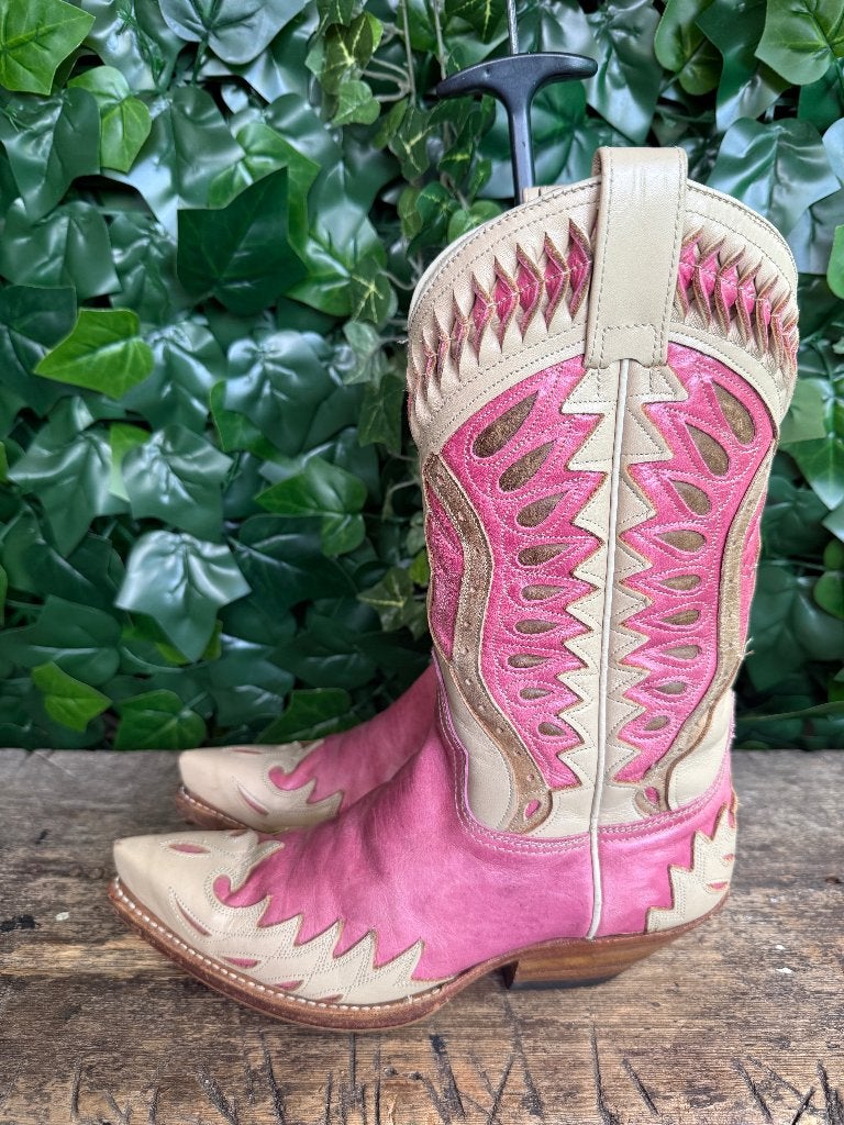 prachtige bijna Nieuwe laarzen van Sendra maat 38, Kleding | Dames, Schoenen, Ophalen of Verzenden, Zo goed als nieuw, Roze, Sendra