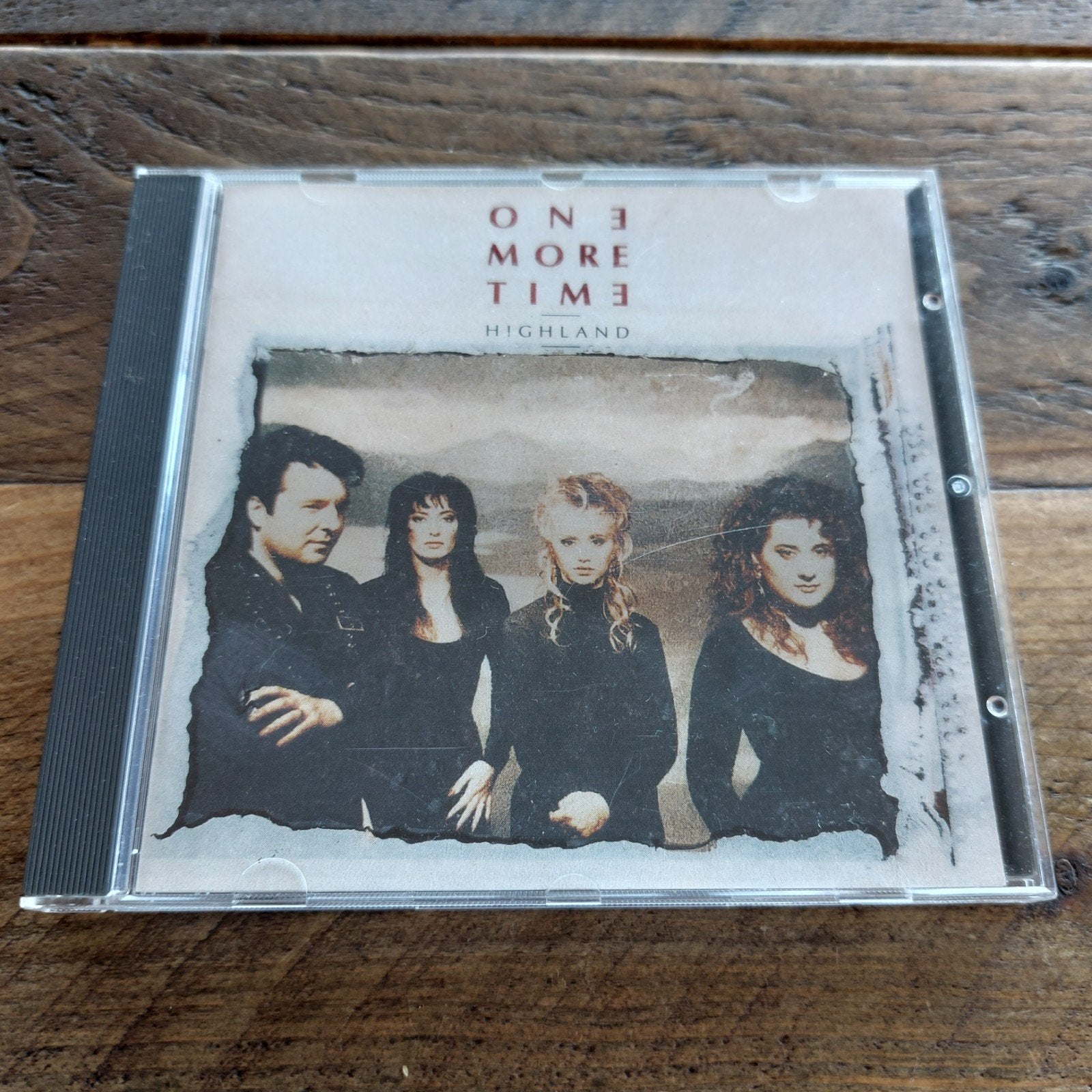 CD One More Time: Highland, Ophalen of Verzenden, Gebruikt