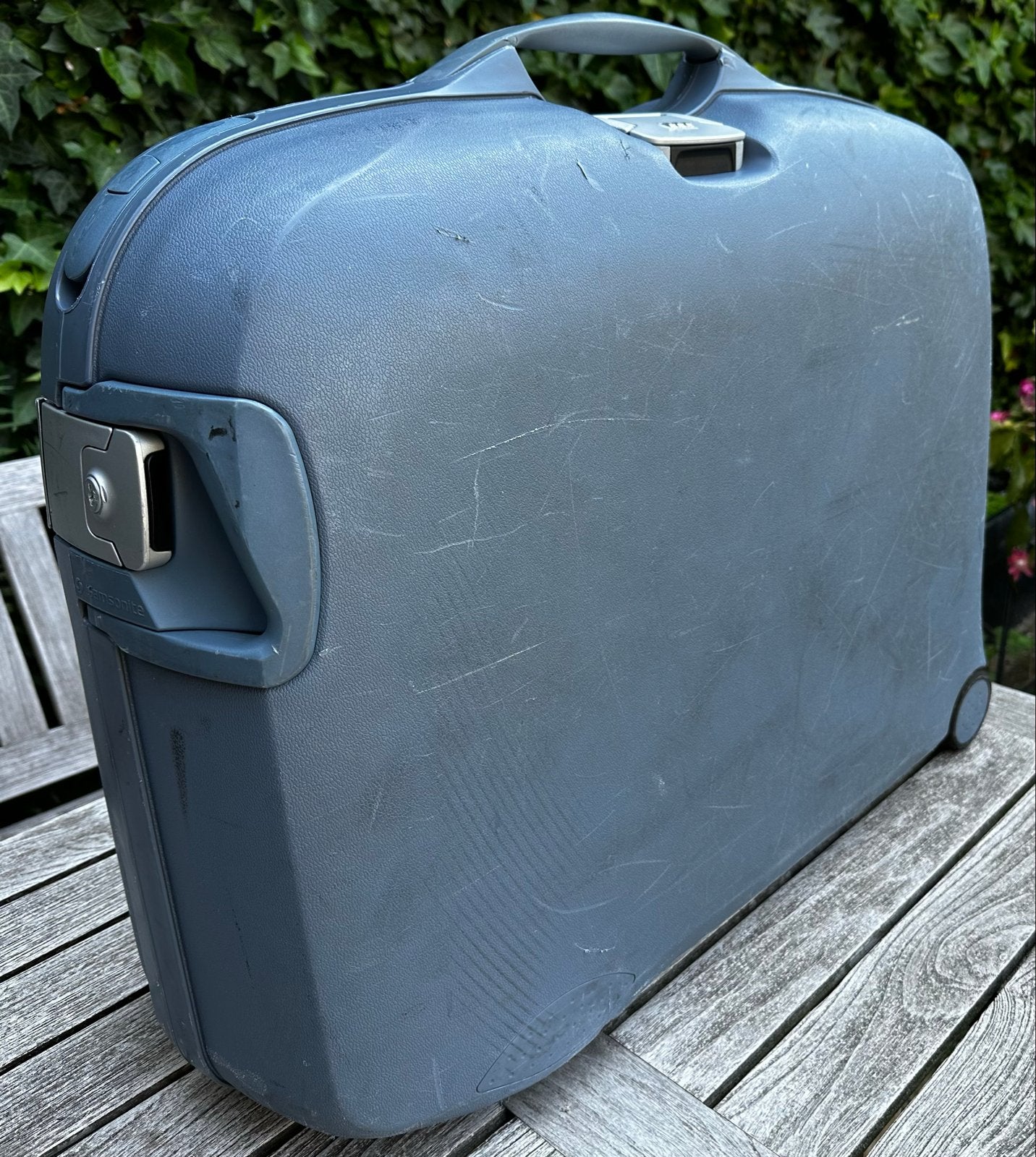 Samsonite Koffer 70x60x25 cm - Stevige Reiskoffer, Sieraden, Tassen en Uiterlijk, Koffers, Ophalen, Gebruikt, Hard kunststof, Slot
