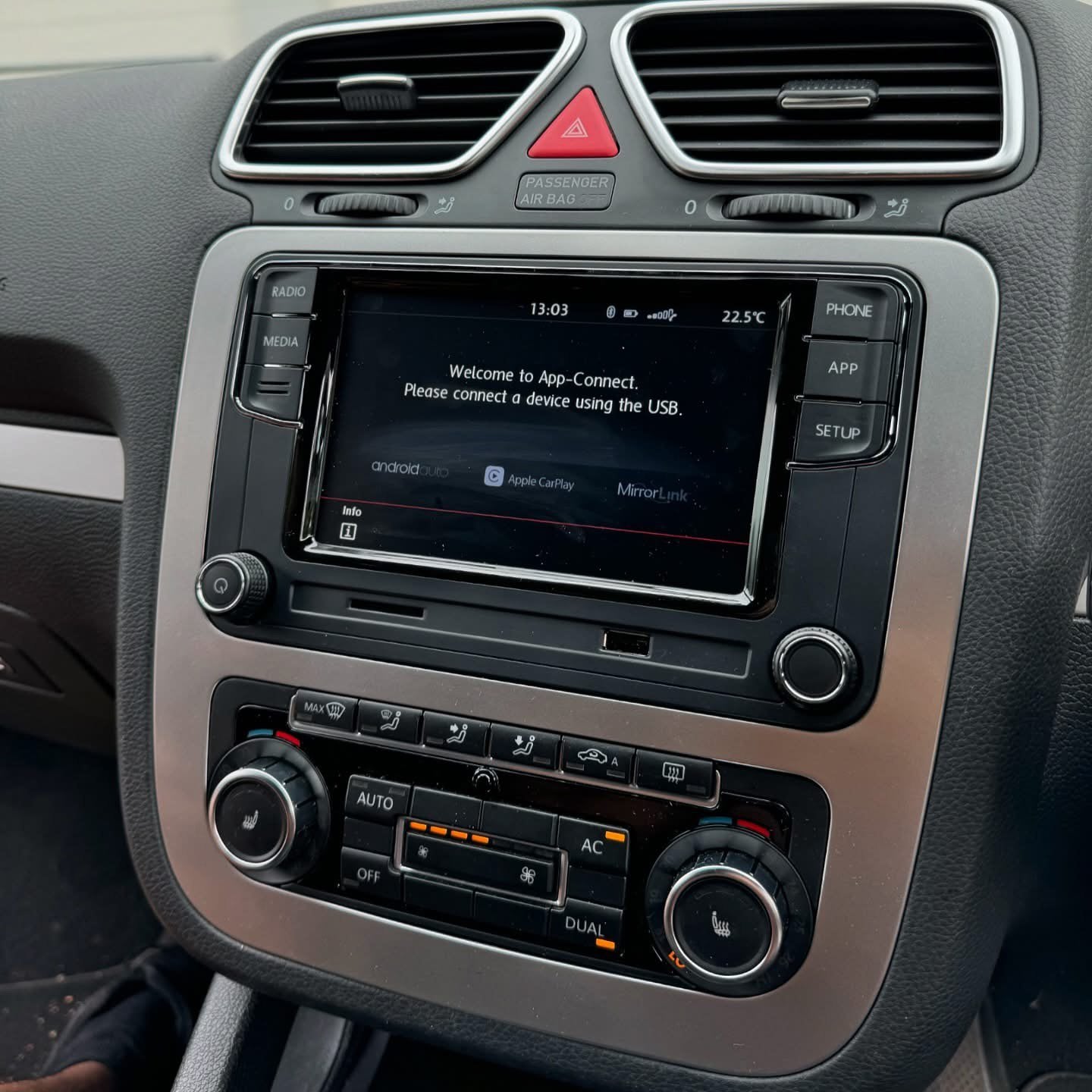 Rcd 360 PRO Carplay / Android Auto Voor VW golf 6 , EOS, 06 18 39 51 60, Ophalen of Verzenden, Zo goed als nieuw, Specialist