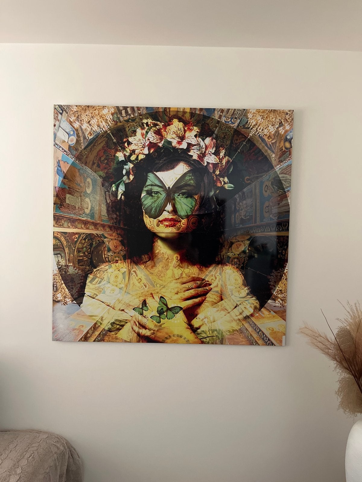 Modern schilderij vrouw met bloemen en vlinders 120x120, Ophalen, Print, Overige materialen, Op houten frame