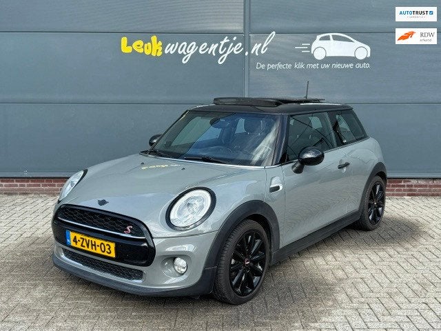 Mini 1.5 Cooper Chili Business *schuifdak *keyless *17 inch, Voorwielaandrijving, 136 pk, Gebruikt, 4 stoelen