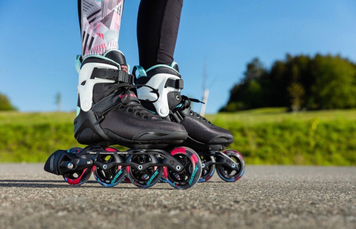 Skeelers Powerslide Phuzion Radon Teal 90 met bescherming, Sport en Fitness, Skeelers, Ophalen of Verzenden, Zo goed als nieuw