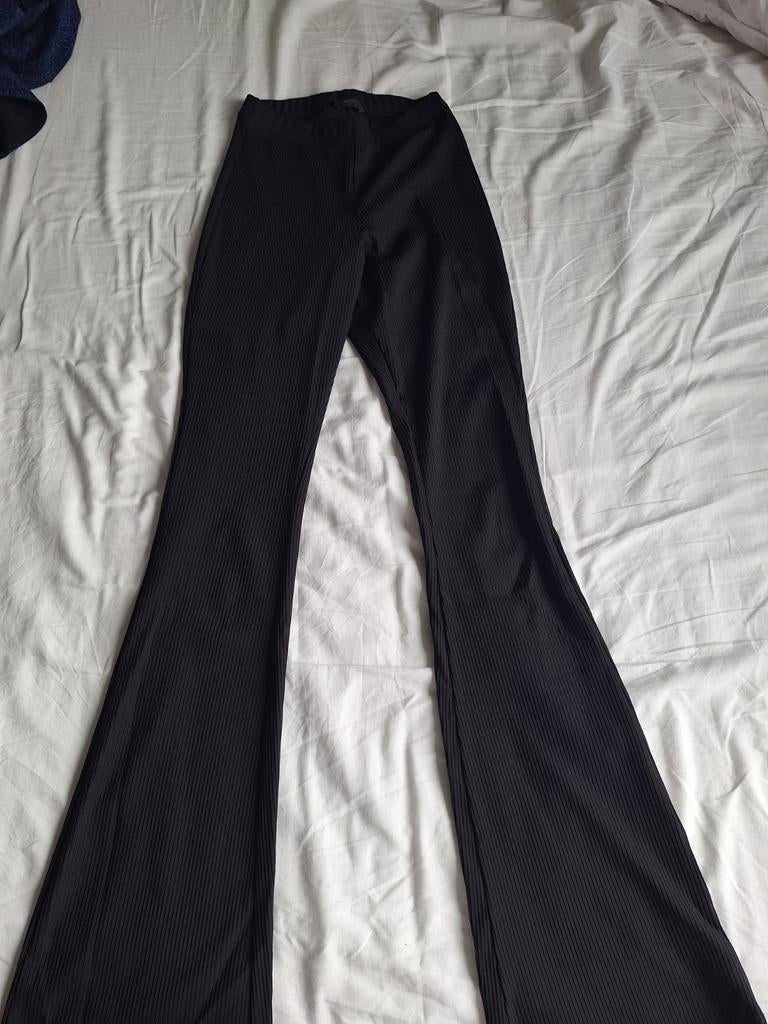 Zwarte geribbelde flared broek - Seven Sisters, Seven Sisters, Zwart, Ophalen of Verzenden, Zo goed als nieuw
