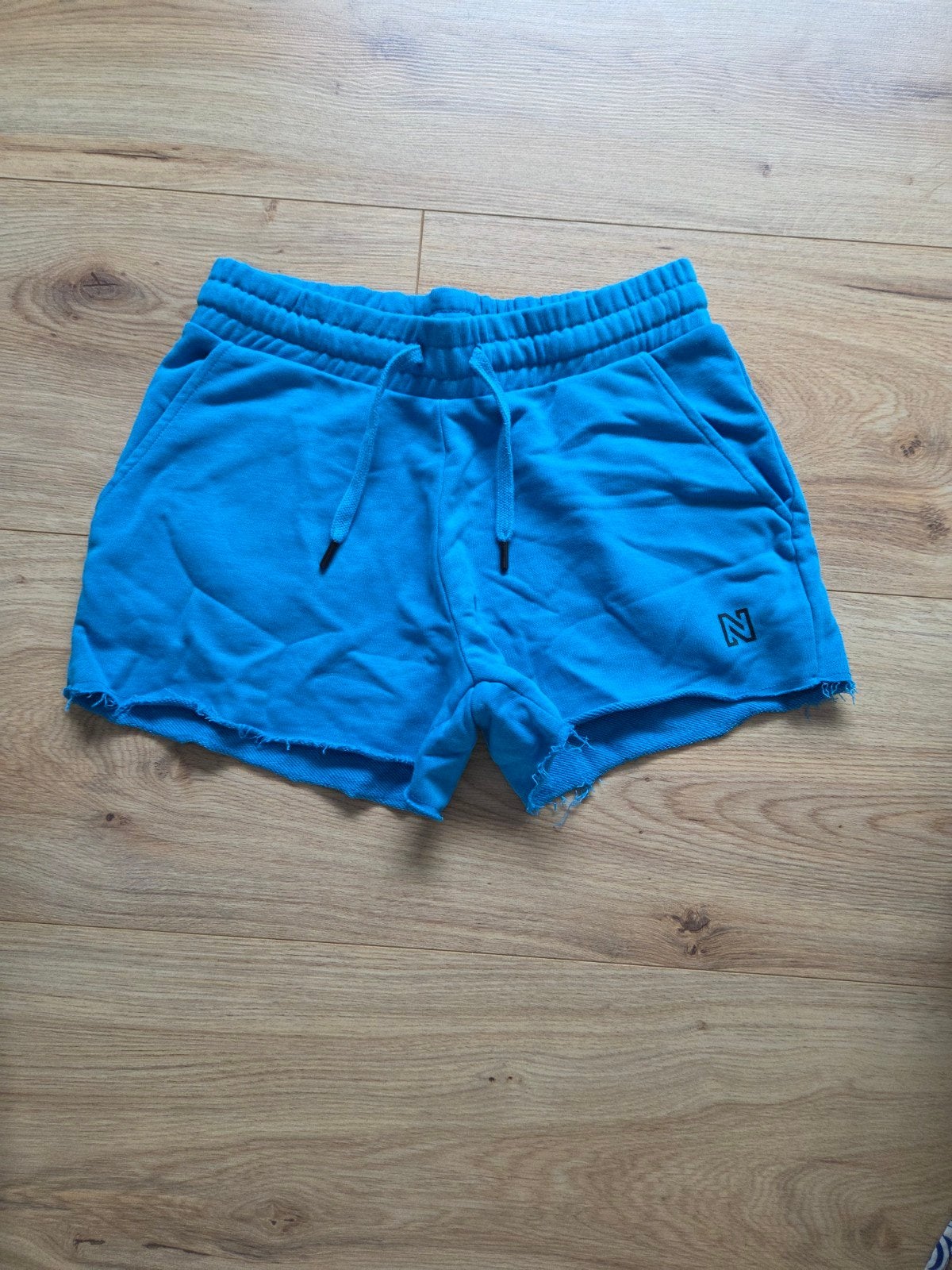 Korte broek Nikkie, maat 32, Kort, Blauw, Ophalen of Verzenden, Zo goed als nieuw