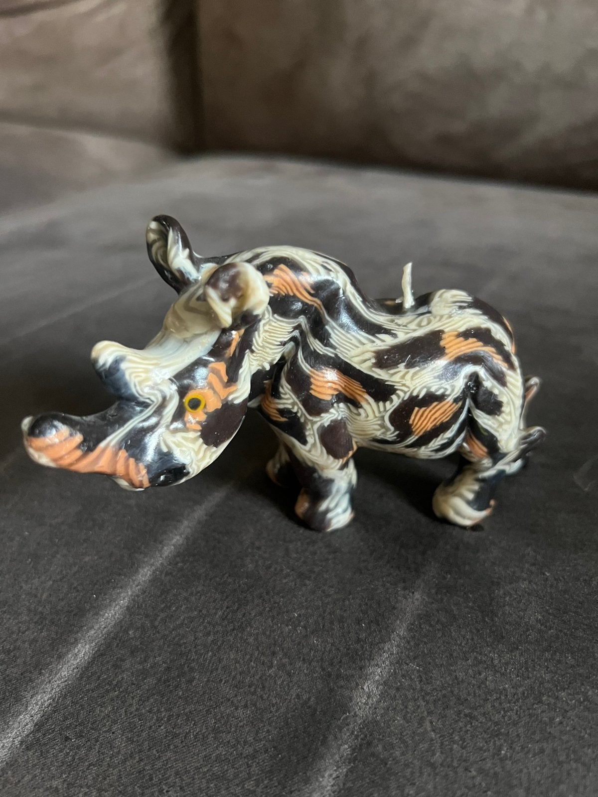 Handgemaakt Wassen Beeldje  van Fair Trade Neushoorn Kaars., Meerkleurig, 8 cm, Ophalen of Verzenden, Kaars