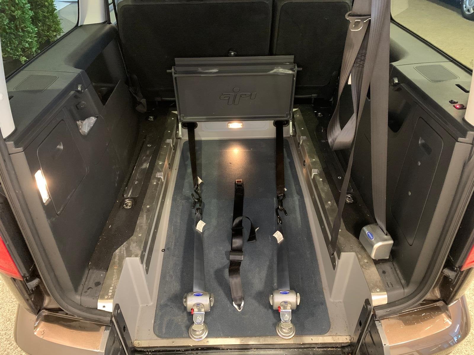 Volkswagen Caddy Maxi Rolstoelauto Automaat 5+1, Auto's, Volkswagen, 12 maanden, Stof, Gebruikt, Parkeersensor