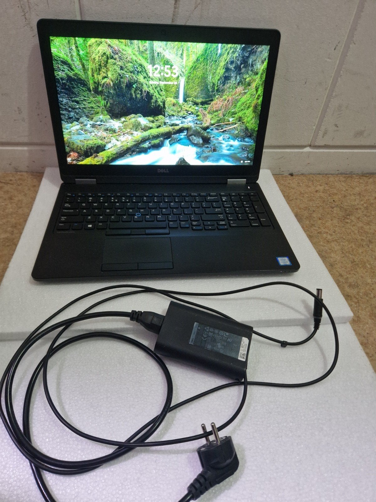 Laptop Dell Latitude E5570 16GB RAM WINDOWS 11, Ophalen, Gebruikt, 2 tot 3 Ghz, Dell