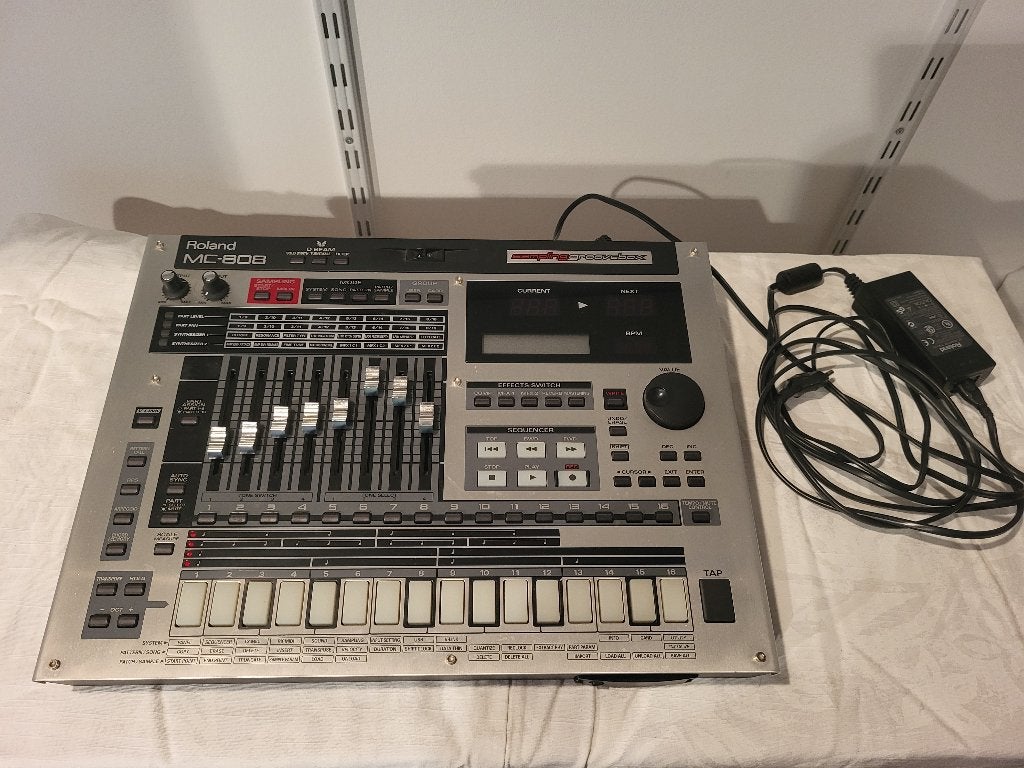 roland mc 808 sampling groove box, Ophalen, Gebruikt, Roland