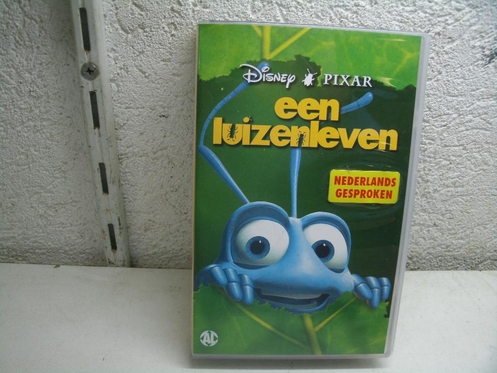 vhs 210a een luizenleven, Alle leeftijden, Ophalen of Verzenden, Zo goed als nieuw
