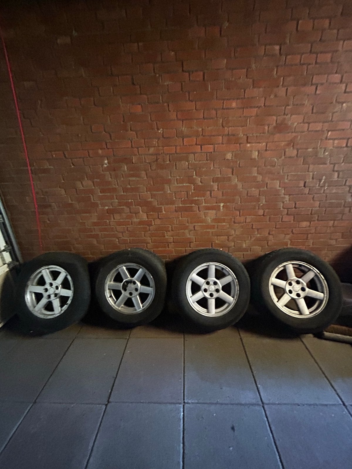 Jeep banden 17 inch + banden 18 inch, Auto-onderdelen, Banden en Velgen, Ophalen, Gebruikt, Banden en Velgen, 17 inch