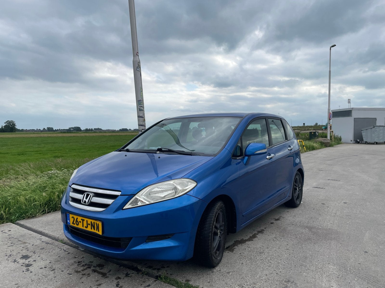 Honda FR-V 2.0 | 150 PK | 6 zitplaatsen | Nieuwe APK, Auto's, Honda, Voorwielaandrijving, 1998 cc, 4 cilinders, FR-V
