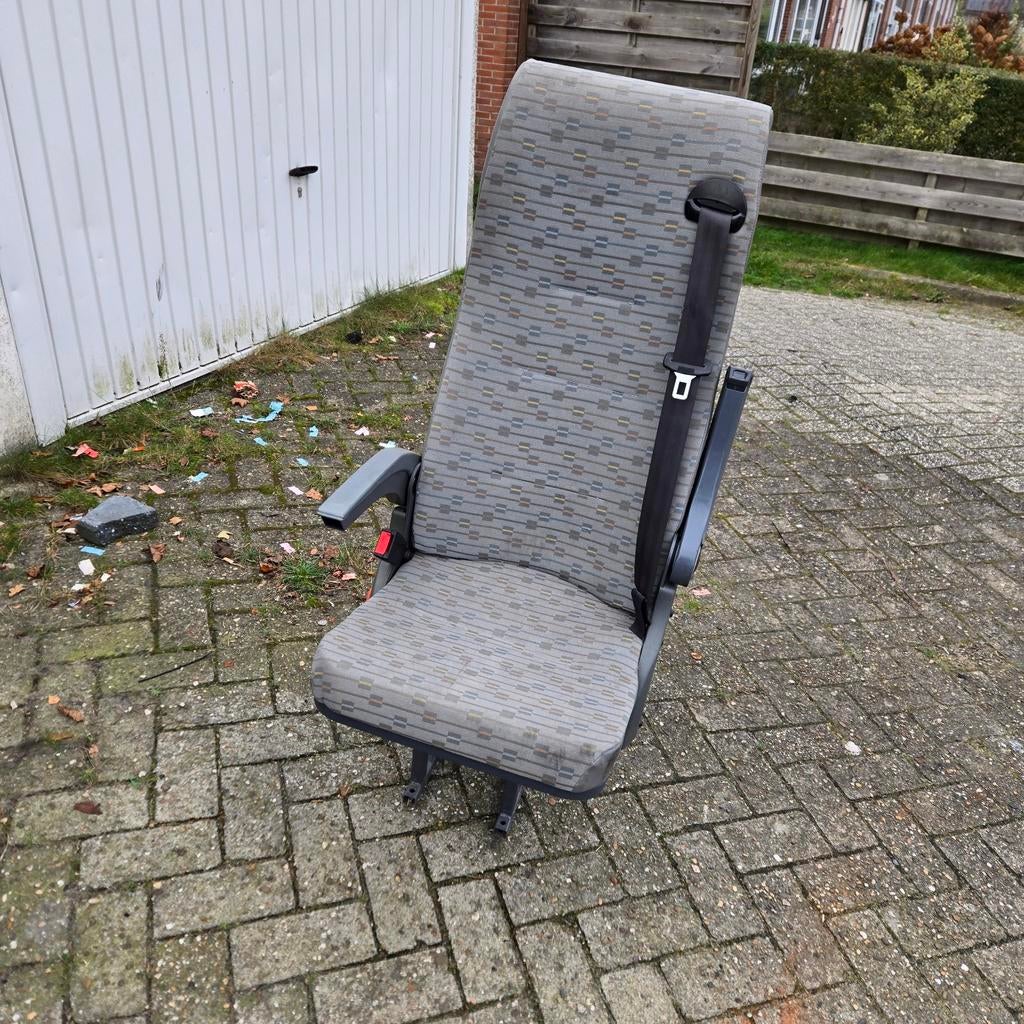 Stoel met armsteunen en ingebouwde gordel, Ophalen of Verzenden, Gebruikt, Universele onderdelen