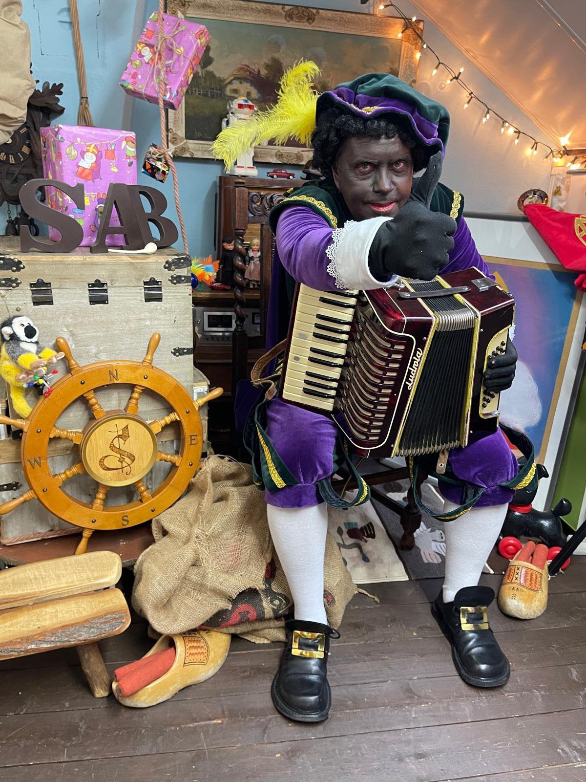 PIET OP BEZOEK!!, Ophalen, Nieuw