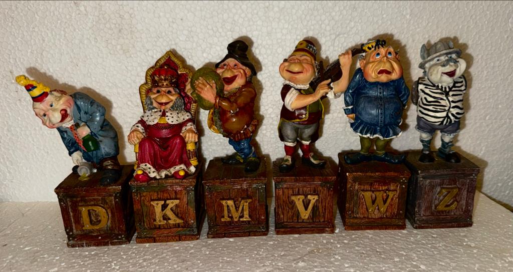 Set van 6 Dwergen Beeldjes met Alfabet Letters, Ophalen of Verzenden, Gebruikt