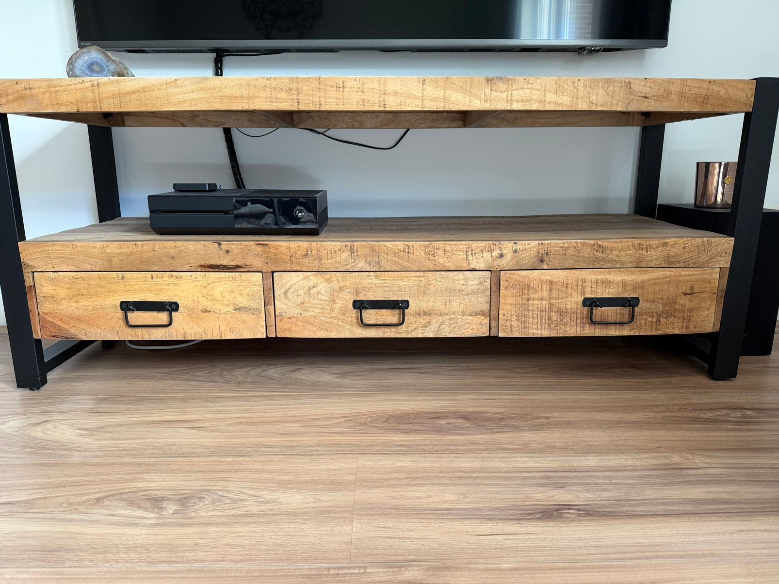 Mango houten tv meubel 150cm 3 lades, Ophalen, 100 tot 150 cm, Zo goed als nieuw, Minder dan 100 cm