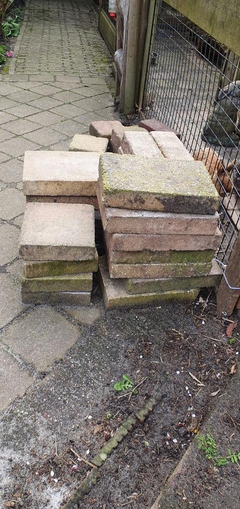 Stenen/tegels gratis af te halen, Ophalen, Gebruikt, Beton, Terrastegels