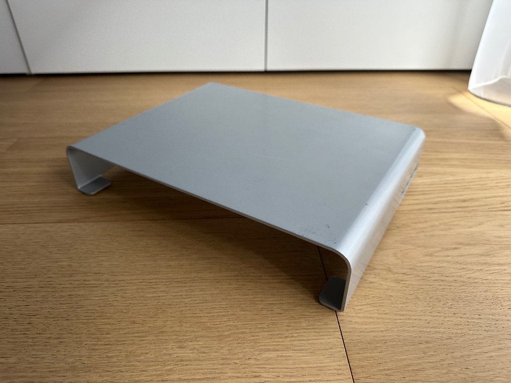aluminium monitor verhoger + hub, Ophalen of Verzenden, Gebruikt