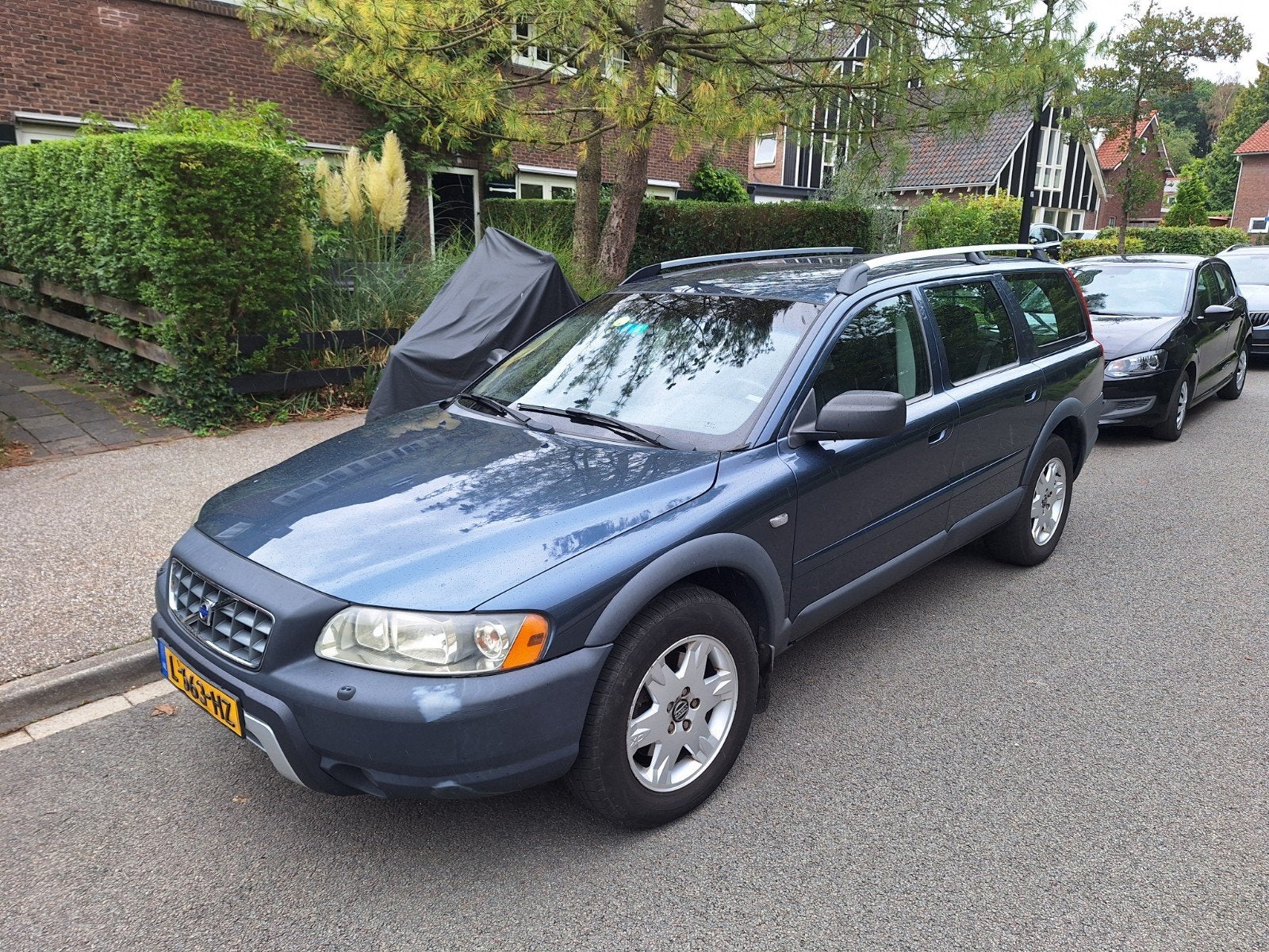 Volvo XC70 2.5 T AWD Geartronic 2005 Blauw, Automaat, Euro 5, 1800 kg, Zwart