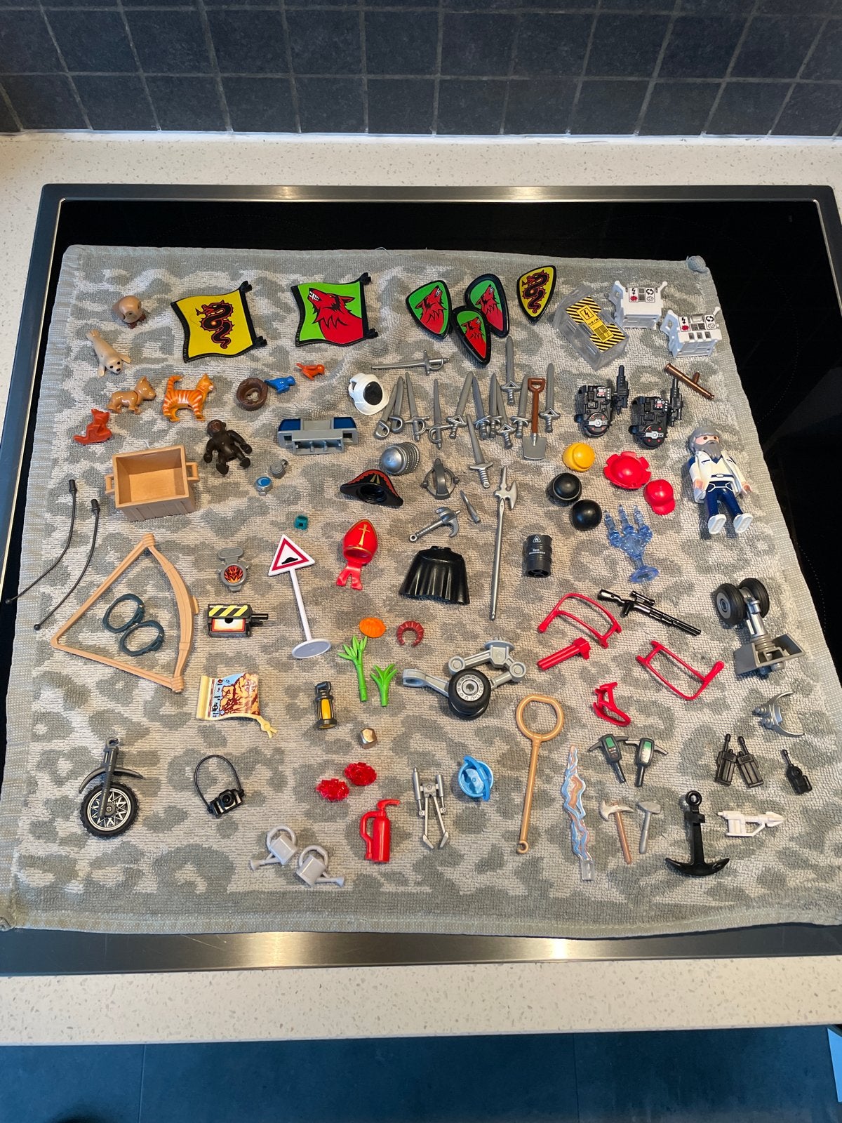 Grote partij Playmobil accessoires en 1 minifiguur, Ophalen of Verzenden, Gebruikt, Jongen of Meisje