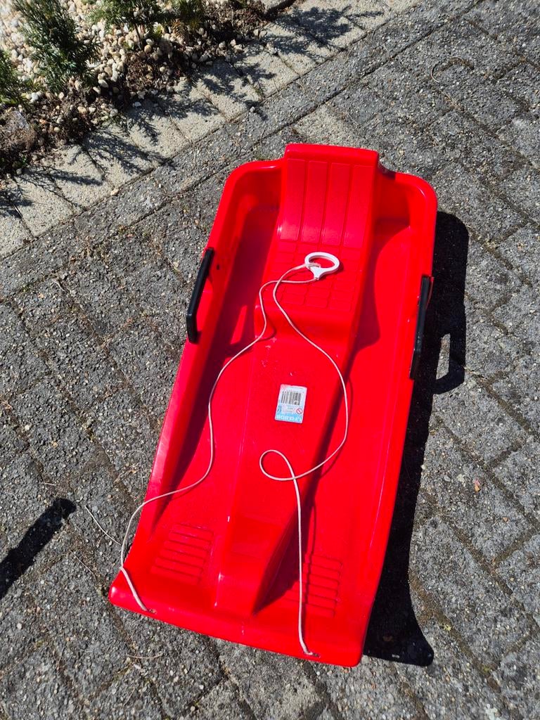 Rode slee met remmen/ stuurbaar en trekkoord, Ophalen, Rem, Gebruikt, Kunststof