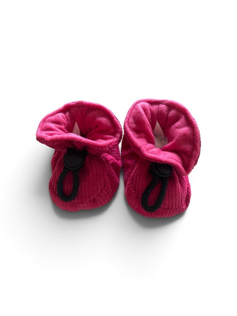 Koopje! Fuchsia corduroy babyslofjes van Melton maat 16/17, Slofjes, Meisje, Ilewap, Nieuw