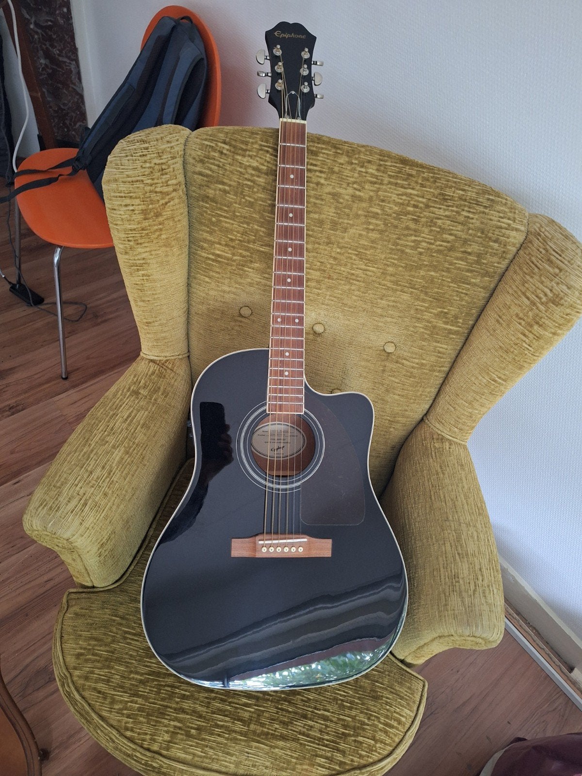 Epiphone J-45EC Studio akoestische gitaar met stalen snaren, Muziek en Instrumenten, Ophalen of Verzenden, Zo goed als nieuw, Western- of Steelstringgitaar