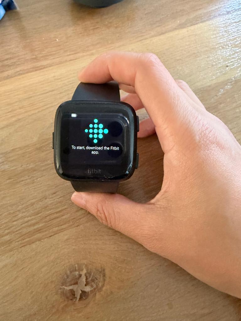 Fitbit Versa Smartwatch - Zwart, Zo goed als nieuw, Hartslag, Zwart, Ophalen of Verzenden, Zo goed als nieuw