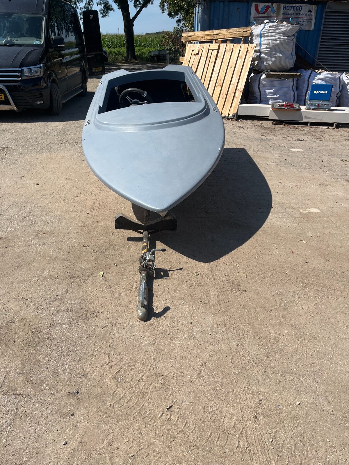 Kleine polyester boot met stuurconsole en trailer placon 360, Hobby en Vrije tijd, Overige Hobby en Vrije tijd, Ophalen of Verzenden