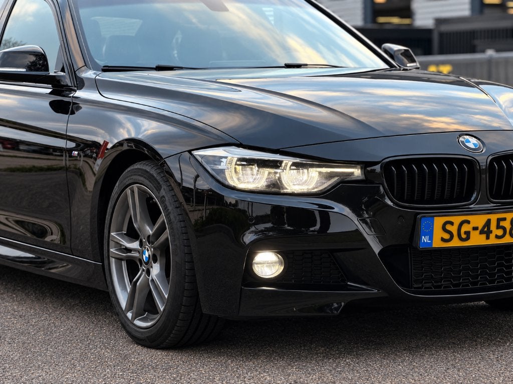 BMW 320i Aut. 2018 184PK M Shadow | NL NAP | Dak | Virtual, Auto's, Achterwielaandrijving, 1800 kg, Euro 6, Zwart
