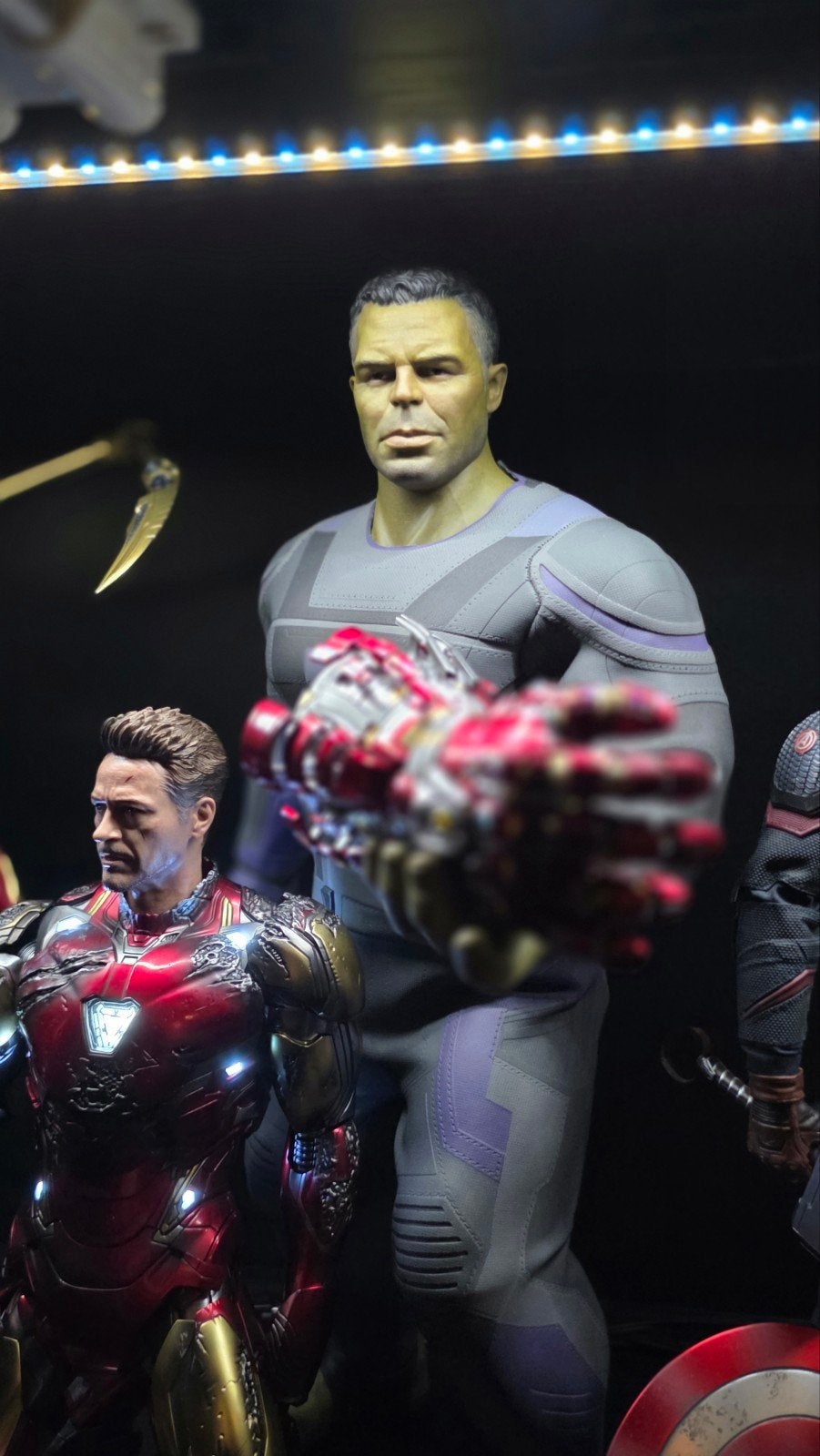 Hot Toys Hulk met Nano Gauntlet - Avengers: Endgame, Ophalen of Verzenden, Zo goed als nieuw