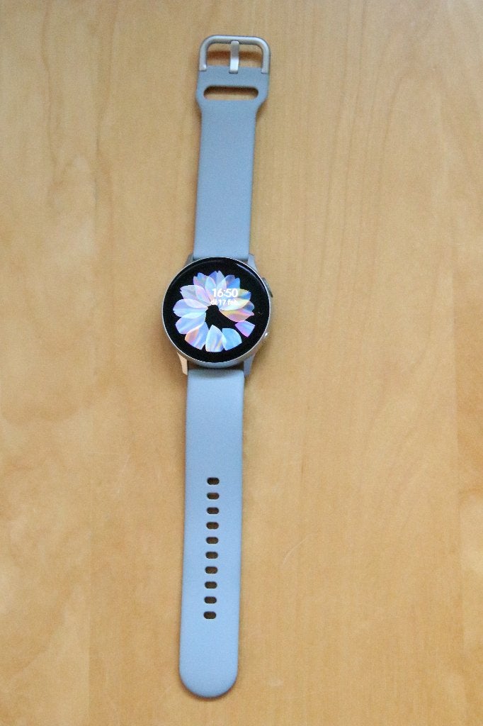 Samsung Galaxy Watch Active 2 - grijs - aluminium, Sieraden, Tassen en Uiterlijk, Smartwatches, Ophalen, Gebruikt, Samsung galaxy active watch 2
