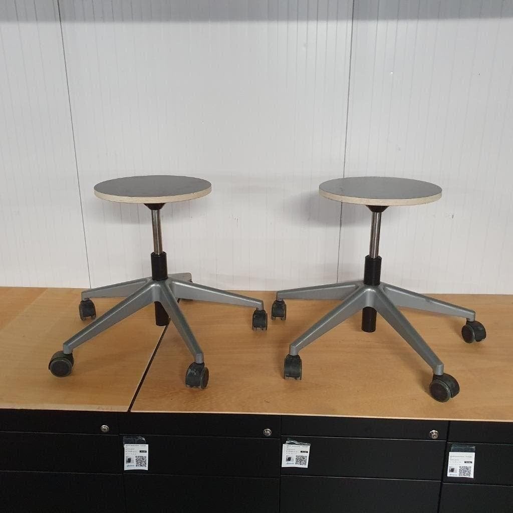 Ahrend krukken - multiplex houten zitting - 51 cm zithoogte, Ophalen, Gebruikt, Hout