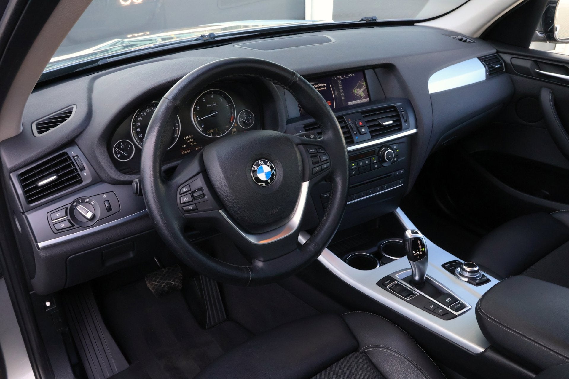 BMW X3 XDrive20i High Executive | Pano | Xenon | BMW ONDERHO, Auto's, Dealer onderhouden, 4 cilinders, Leder en Stof, Origineel Nederlands