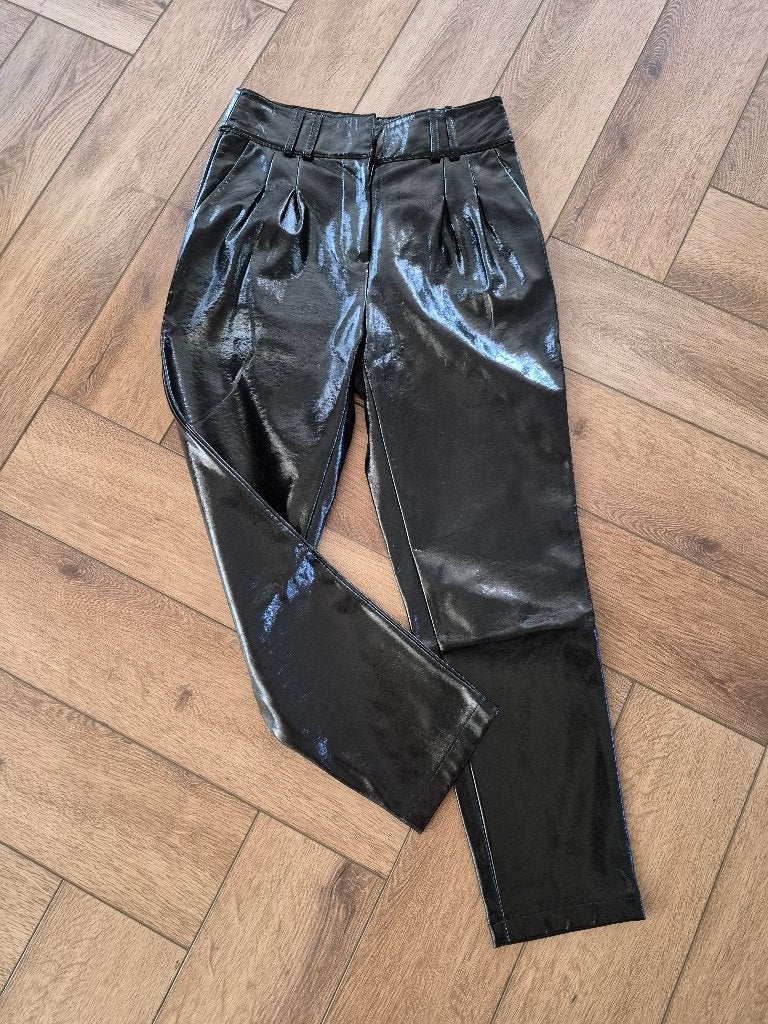Prachtige broek van Nikkie, maat 34, Kleding | Dames, Zwart, Nieuw, Ophalen of Verzenden, Nikkie