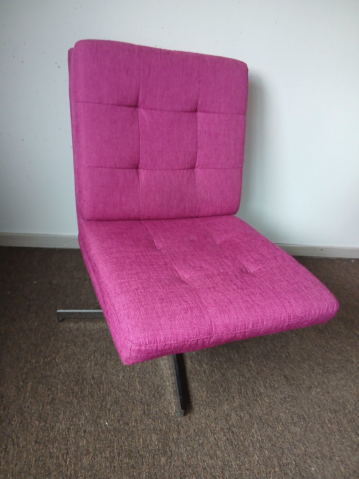 Fuschia roze fauteuil stoel, Huis en Inrichting, Fauteuils, Ophalen, Gebruikt, 75 tot 100 cm, 50 tot 75 cm